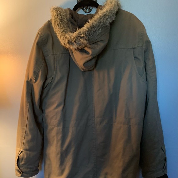 Old Navy Men’s Winter Jacket - Medium Tall Size - Picture 9 of 9